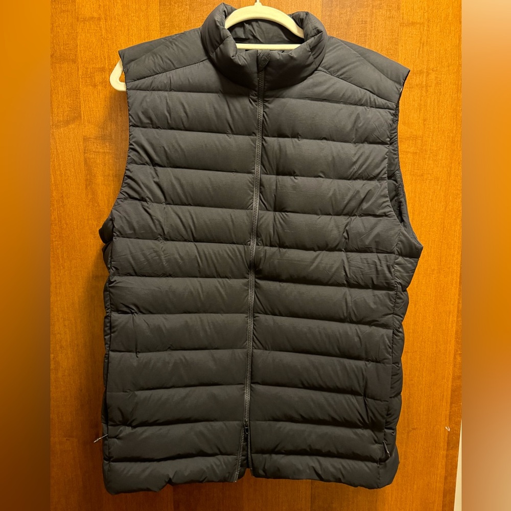 Lululemon Navigation Down Vest Black Size Large